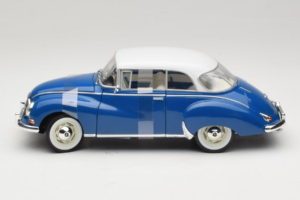Auto Union 1000 S Coupe Modrý Bílý Revell 1:18 08909 Kov – obrázek 3 z 6