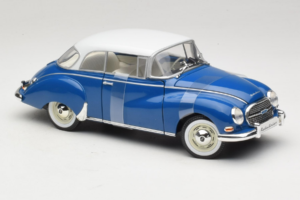 Auto Union 1000 S Coupe Modrý Bílý Revell 1:18 08909 Kov – obrázek 4 z 6