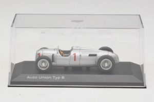 Auto Union Typ B #1 Stříbrný Minichamps 1:43 5031300313 Kov – obrázek 4 z 5