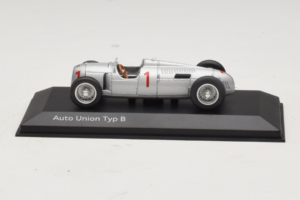 Auto Union Typ B #1 Stříbrný Minichamps 1:43 5031300313 Kov