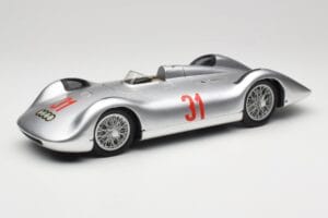 Auto Union Typ C Stromlinie #31 B. Rosemeyer 1937 Stříbrný Revell 1:18 08436 Kov