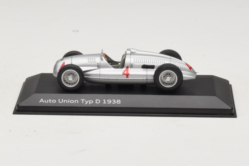 Auto Union Typ D #4 Stříbrný Minichamps 1:43 5030900703 Kov