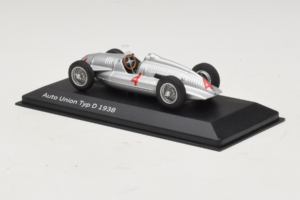 Auto Union Typ D #4 Stříbrný Minichamps 1:43 5030900703-R1 Kov – obrázek 3 z 4