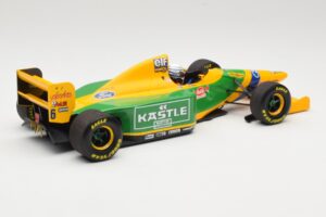 Benetton Ford B193B #5 R. Patrese 3rd Place British GP 1993 Minichamps 1:18 110930906 Kov – obrázek 2 z 6