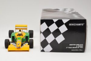 Benetton Ford B193B #5 R. Patrese 3rd Place British GP 1993 Minichamps 1:18 110930906 Kov – obrázek 6 z 6
