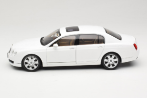 Bentley Continental Flying Spur Bílý Minichamps 1:18 100139461 Kov – obrázek 4 z 8
