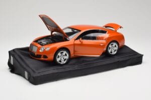 Bentley Continental GT Orange Metallic Minichamps 1:18 100139921 Kov – obrázek 2 z 8