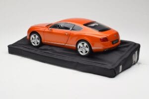 Bentley Continental GT Orange Metallic Minichamps 1:18 100139921 Kov – obrázek 7 z 8