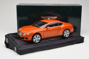 Bentley Continental GT Orange Metallic Minichamps 1:18 100139921 Kov – obrázek 8 z 8