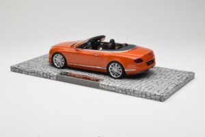 Bentley Continental GT Speed Kabriolet Orange Metallic Minichamps 1:18 107139430 Kov – obrázek 5 z 6
