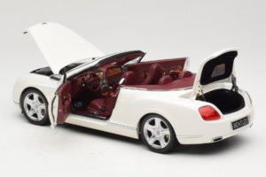 Bentley Continental GTC Bílý Minichamps 1:18 100139032 Kov – obrázek 5 z 8