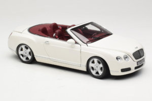 Bentley Continental GTC Bílý Minichamps 1:18 100139032 Kov – obrázek 6 z 8