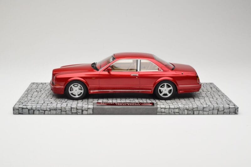 Bentley Continental R Red Metallic Minichamps 1:18 107139940 Kov