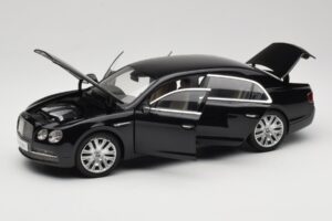 Bentley Flying Spur W12 Diamond Black Kyosho 1:18 08891DBK Kov – obrázek 2 z 8