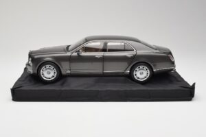 Bentley Mulsanne Brodgar Metallic Minichamps 1:18 BL843 Kov – obrázek 4 z 8