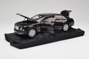Bentley Mulsanne Burnt Oak Minichamps 1:18 100139905 Kov – obrázek 2 z 8