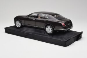 Bentley Mulsanne Burnt Oak Minichamps 1:18 100139905 Kov – obrázek 7 z 8