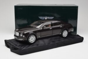Bentley Mulsanne Burnt Oak Minichamps 1:18 100139905 Kov – obrázek 8 z 8
