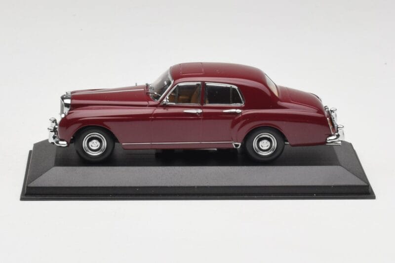 Bentley S1 Continental Flying Spur Vínový Minichamps 1:43 436139550 Kov