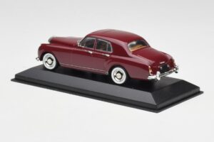 Bentley S1 Continental Flying Spur Krémový Minichamps 1:43 436139551 Kov – obrázek 3 z 4