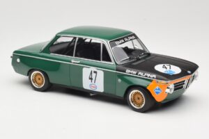 BMW 1600-2 BMW Alpina #47 P. Meyer Internationales ADAC Eifelrennen Nurburgring 1971 Minichamps 1:18 155712647 Kov – obrázek 4 z 6