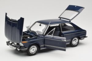 BMW 1600 Touring Modrý Minichamps 1:18 80430145823 Kov – obrázek 2 z 8