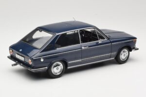 BMW 1600 Touring Modrý Minichamps 1:18 80430145823 Kov – obrázek 3 z 8