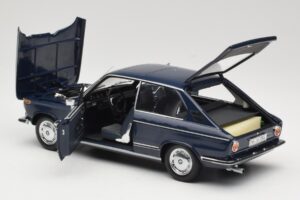 BMW 1600 Touring Modrý Minichamps 1:18 80430145823 Kov – obrázek 5 z 8
