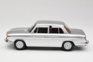 BMW 1800 Ti Stříbrný Minichamps 1:18 107024000 Pryskyřice – obrázek 3 z 6