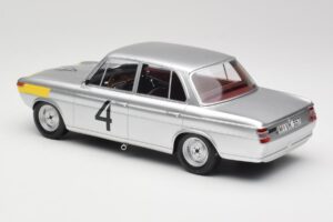 BMW 1800 TiSA #4 J. Ickx / J. van Ophem 24 Hours of Spa 1965 Winners Minichamps 1:18 107652504 Pryskyřice – obrázek 5 z 6