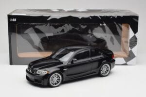 BMW 1M Coupe E82 Black Metallic Minichamps 1:18 110020021 Kov – obrázek 8 z 8