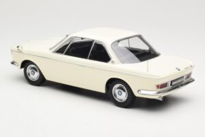 BMW 2000 CS Coupe Krémový KK-Scale 1:18 KKDC180121 Kov – obrázek 5 z 6