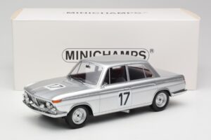 BMW 2000 Ti #17 J. Ickx / H. Hahne 24 Hours of Spa 1966 Winners Minichamps 1:18 107662517 Pryskyřice – obrázek 6 z 6