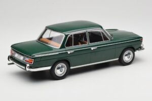 BMW 2000 121 Zelený MCG 1:18 MCG18542 Kov – obrázek 2 z 6