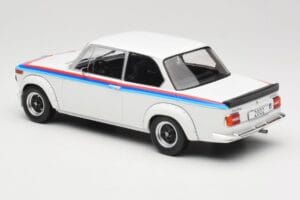 BMW 2002 E10 Turbo Bílý MCG 1:18 MCG18408R Kov – obrázek 5 z 6