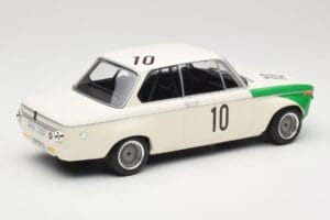 BMW 2002 Tii E10 #10 H. Hahne / D. Quester Winners Nurburgring 1968 Minichamps 1:18 155682710 Kov – obrázek 2 z 6