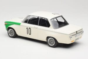 BMW 2002 Tii E10 #10 H. Hahne / D. Quester Winners Nurburgring 1968 Minichamps 1:18 155682710 Kov – obrázek 5 z 6