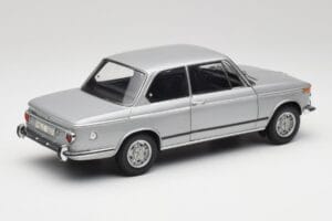 BMW 2002 Tii Polaris Stříbrný AUTOart 1:18 80430146517 Kov – obrázek 3 z 8