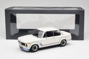 BMW 2002 Tii Turbo Alpine White Minichamps 1:18 155026200 Kov – obrázek 6 z 6