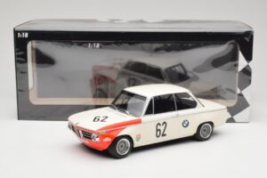 BMW 2002 tiK BMW AG #1 H. Hahne / D. Quester Class Winner Guards International 6 Hours Brands Hatch 1969 Minichamps 1:18 1556 – obrázek 6 z 6