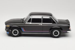 BMW 2002 Turbo Černý Minichamps 1:18 155026204 Kov – obrázek 3 z 6