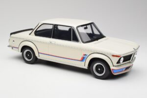 BMW 2002 Turbo E10 Chamonix Bílý Otto 1:12 G077 Pryskyřice – obrázek 3 z 5