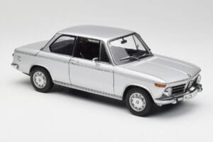 BMW 2002tii Stříbrný AUTOart 1:18 80430151479 Kov – obrázek 6 z 8