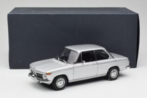 BMW 2002tii Stříbrný AUTOart 1:18 80430151479 Kov – obrázek 8 z 8