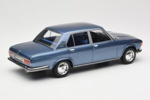 BMW 2500 E3 Blue Metallic BoS Models 1:18 BOS030 Pryskyřice – obrázek 2 z 6