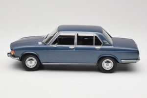 BMW 2500 E3 Blue Metallic Minichamps 1:18 155029200 Kov – obrázek 3 z 6