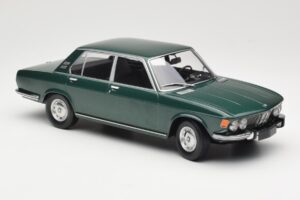 BMW 2500 E3 Green Metallic Minichamps 1:18 155029201 Kov – obrázek 4 z 6