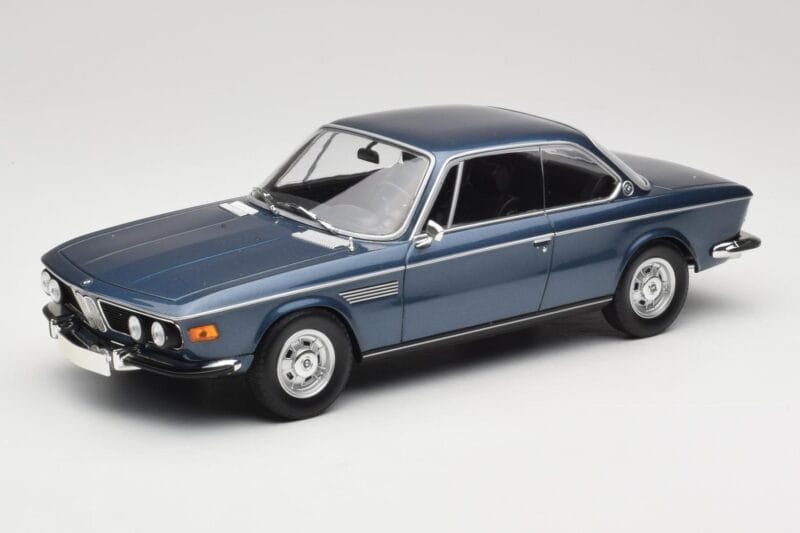 BMW 2800 CS E9 Modrý Metalíza Minichamps 1:18 155028032 Kov