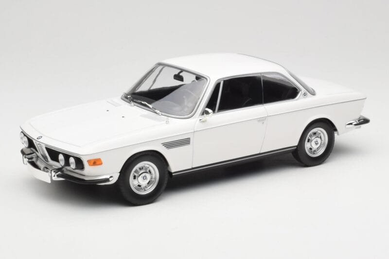 BMW 2800 CS E9 Bílý Minichamps 1:18 155028030 Kov