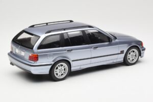 BMW 3 Series E36 Touring Blue Metallic MCG 1:18 MCG18365 Kov – obrázek 2 z 6
